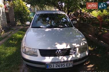 Седан Volkswagen Passat 1998 в Полтаві