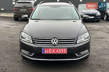 Універсал Volkswagen Passat 2010 в Луцьку