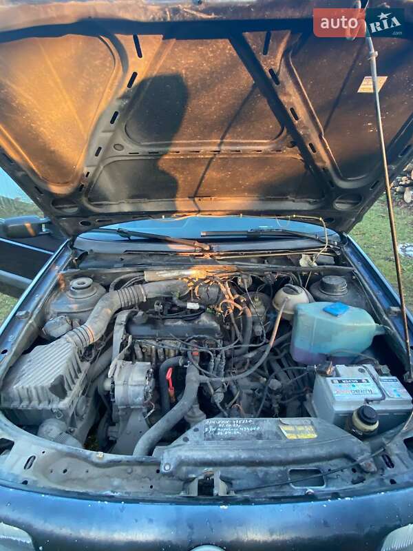 Универсал Volkswagen Passat 1989 в Турийске