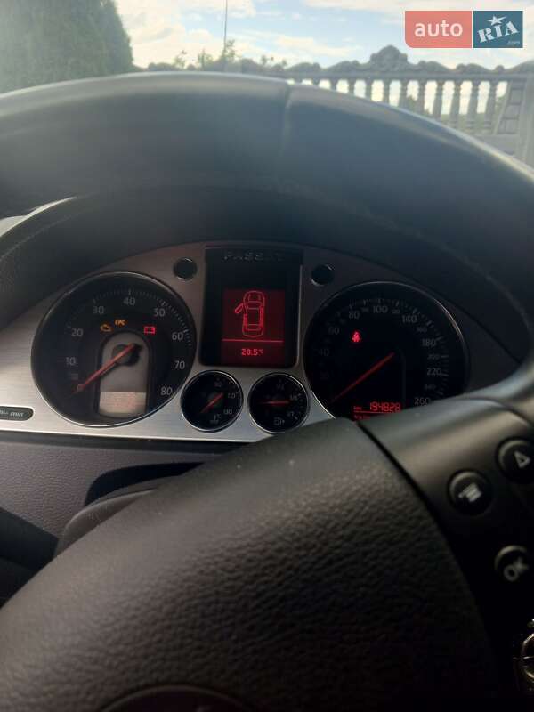 Универсал Volkswagen Passat 2008 в Ивано-Франковске