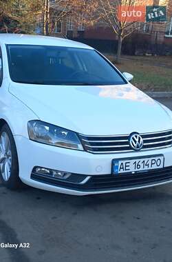 Седан Volkswagen Passat 2011 в Дніпрі