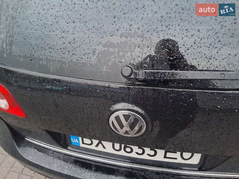 Универсал Volkswagen Passat 2009 в Хмельницком