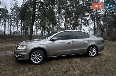 Седан Volkswagen Passat 2012 в Сарнах