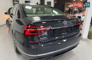 Седан Volkswagen Passat 2017 в Дрогобичі