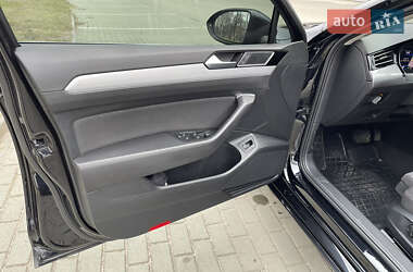 Универсал Volkswagen Passat 2019 в Запорожье