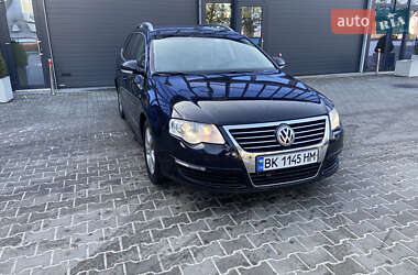 Універсал Volkswagen Passat 2009 в Рівному