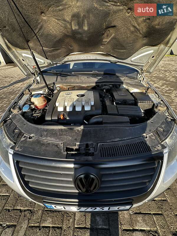 Седан Volkswagen Passat 2005 в Черновцах