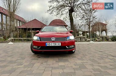 Універсал Volkswagen Passat 2011 в Миколаєві