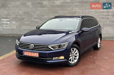 Універсал Volkswagen Passat 2019 в Рівному