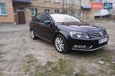 Універсал Volkswagen Passat 2012 в Гостомелі