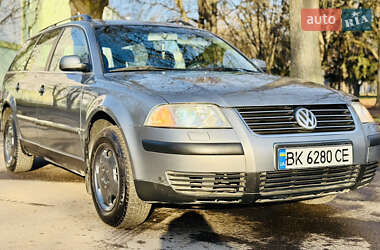 Універсал Volkswagen Passat 2003 в Рівному