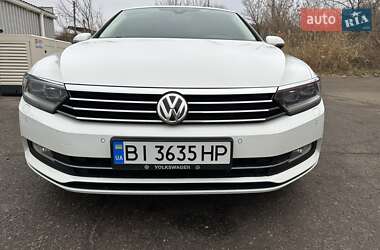 Седан Volkswagen Passat 2016 в Кобеляках