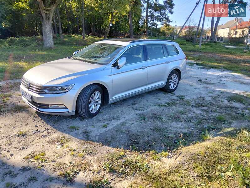 Універсал Volkswagen Passat 2019 в Львові