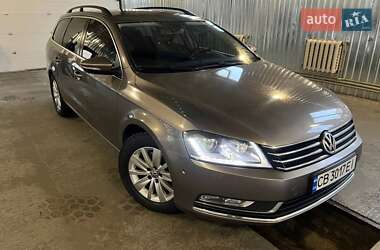 Універсал Volkswagen Passat 2011 в Ромнах