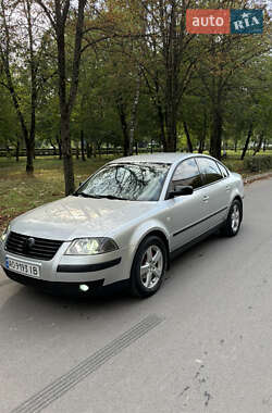 Седан Volkswagen Passat 2001 в Мукачевому