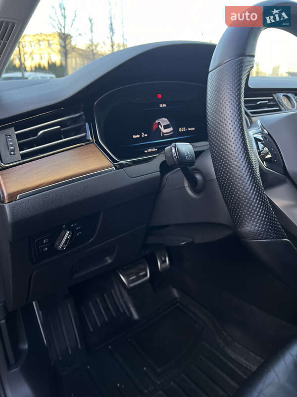 Седан Volkswagen Passat 2018 в Киеве фото 12 Седан Volkswagen Passat 2018 в Киеве