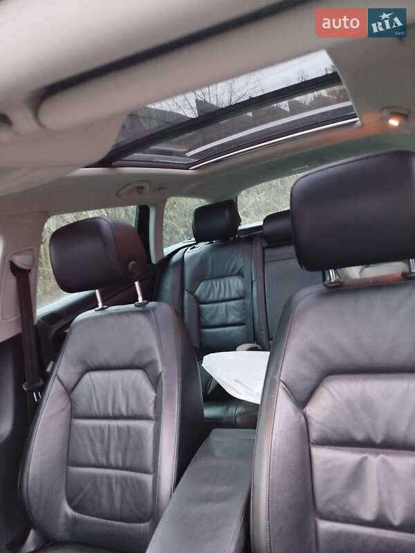 Універсал Volkswagen Passat 2012 в Ужгороді