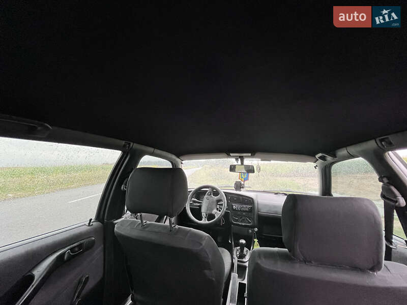 Седан Volkswagen Passat 1994 в Львове