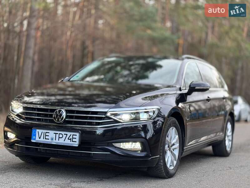 Універсал Volkswagen Passat 2021 в Бучі