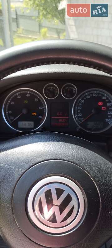 Седан Volkswagen Passat 2003 в Львові