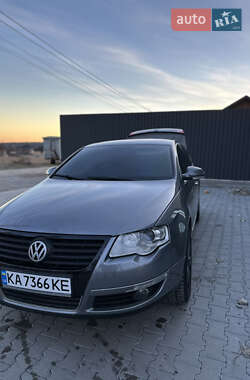 Седан Volkswagen Passat 2006 в Києві