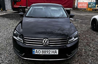 Седан Volkswagen Passat 2011 в Виноградові