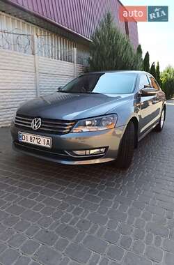 Седан Volkswagen Passat 2012 в Харкові