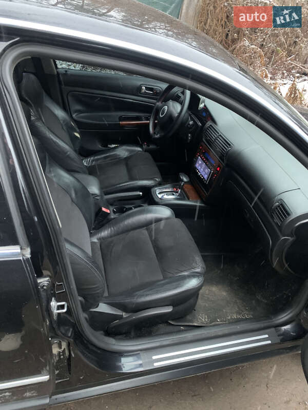 Седан Volkswagen Passat 2002 в Сумах