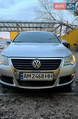 Универсал Volkswagen Passat 2006 в Киеве