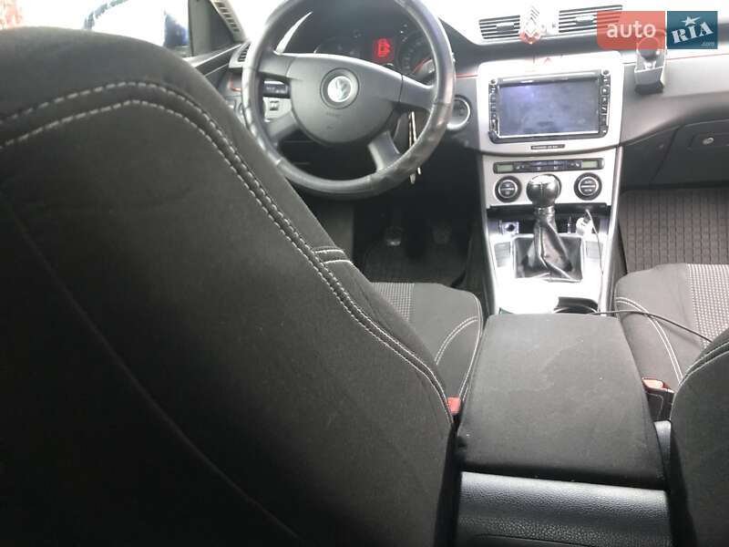 Универсал Volkswagen Passat 2006 в Сваляве
