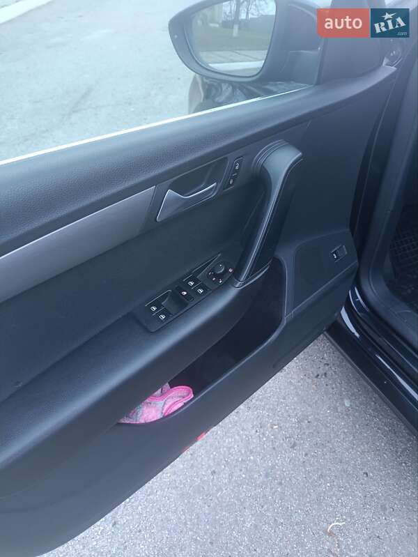 Универсал Volkswagen Passat 2012 в Покровском