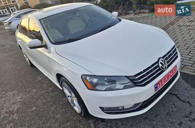 Седан Volkswagen Passat 2013 в Ужгороде