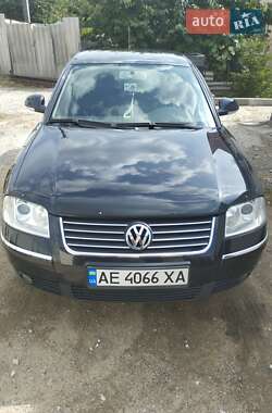 Седан Volkswagen Passat 2005 в Днепре