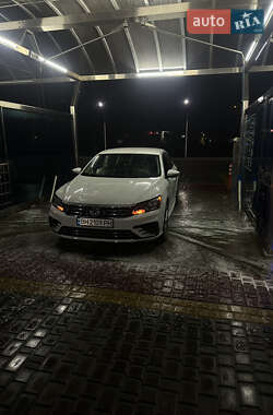 Седан Volkswagen Passat 2016 в 