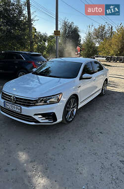 Седан Volkswagen Passat 2016 в 