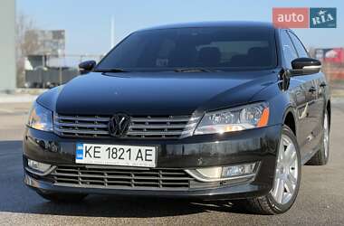 Седан Volkswagen Passat 2014 в Дніпрі