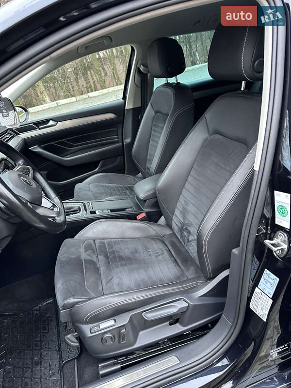 Универсал Volkswagen Passat 2019 в Черновцах