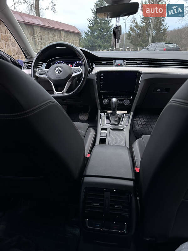 Универсал Volkswagen Passat 2019 в Черновцах