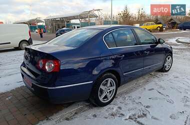 Седан Volkswagen Passat 2006 в Сарнах