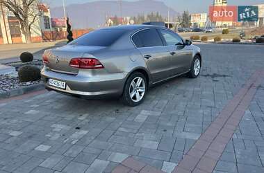 Седан Volkswagen Passat 2012 в Хусте