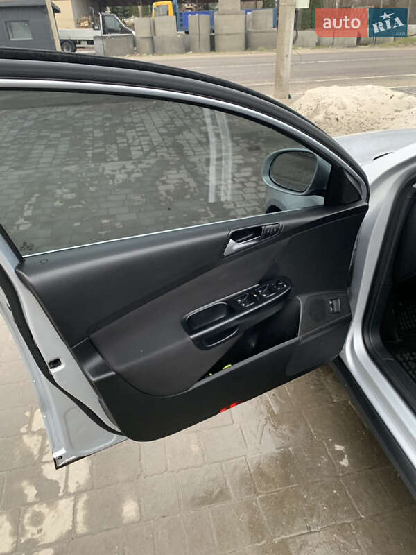Седан Volkswagen Passat 2008 в Кам'янці-Бузькій