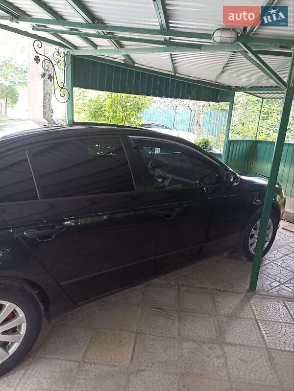 Седан Volkswagen Passat 2008 в Тернополе