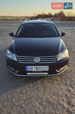 Універсал Volkswagen Passat 2012 в Вінниці