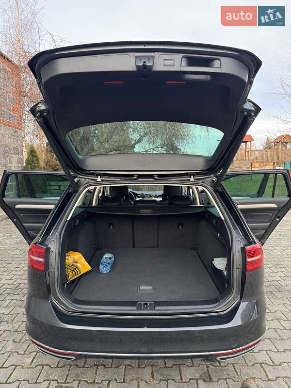 Универсал Volkswagen Passat 2017 в Ивано-Франковске