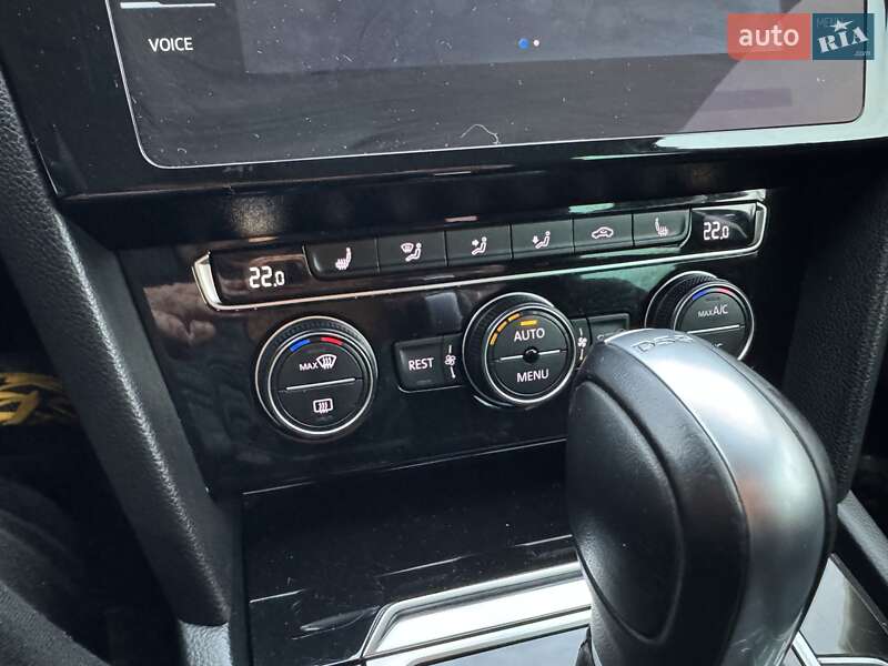 Универсал Volkswagen Passat 2017 в Ивано-Франковске