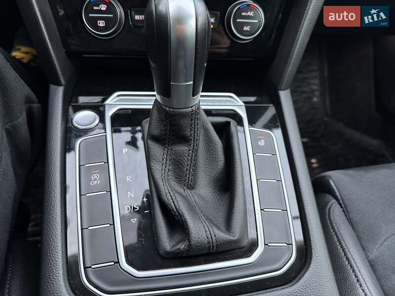 Универсал Volkswagen Passat 2017 в Ивано-Франковске