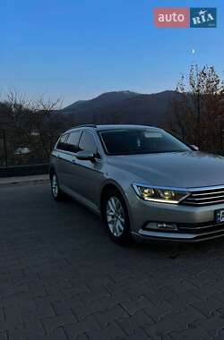 Універсал Volkswagen Passat 2014 в Яремчі