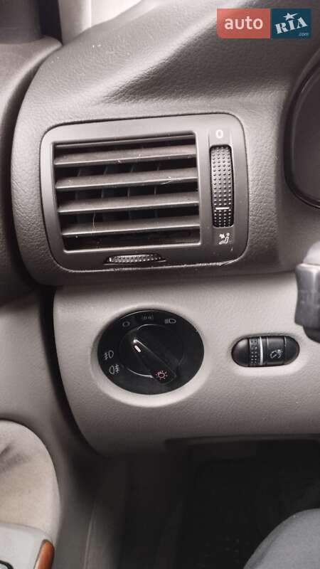 Седан Volkswagen Passat 2000 в Виннице