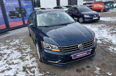 Седан Volkswagen Passat 2018 в Виннице