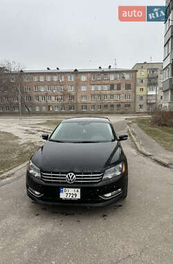 Седан Volkswagen Passat 2012 в Новгород-Северском